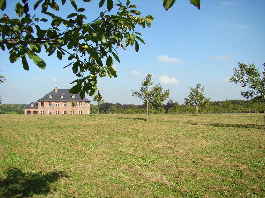 Domaine De La Noiseraie Rhisnes Exterior foto